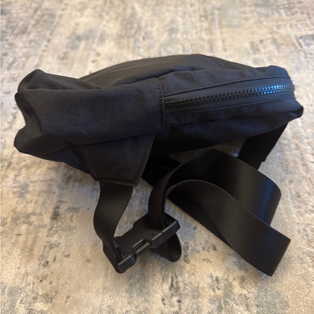 Nike Black Crossbody Bag for Men - Picture 7 of 8